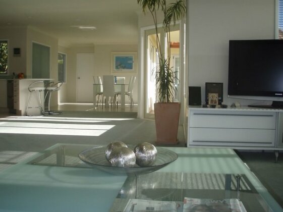 Seascape Villa B&B - Photo2