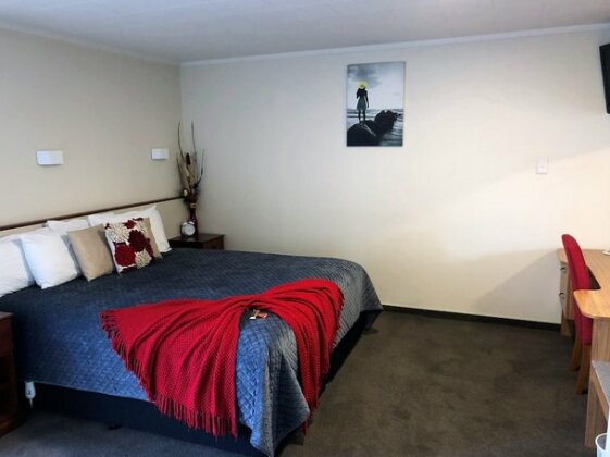 Fiordland Lakeview Motel and Apartments - Photo5
