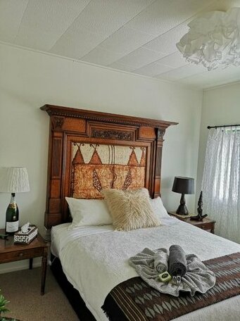 Tutanekai's Cottage - Photo2