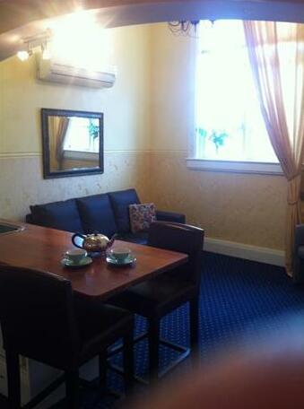 Hall on the Terrace - Photo3