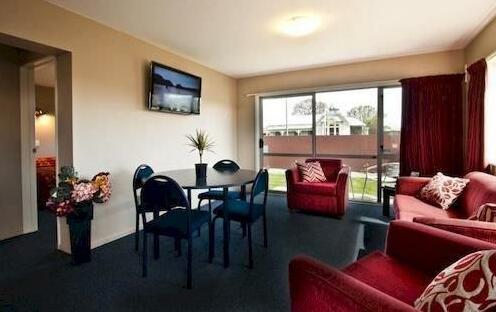 Phoenix Motels - Photo3