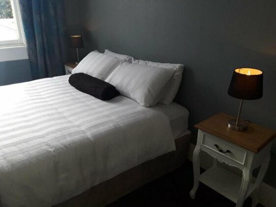 Lady Bowen Bed & Breakfast - Photo4