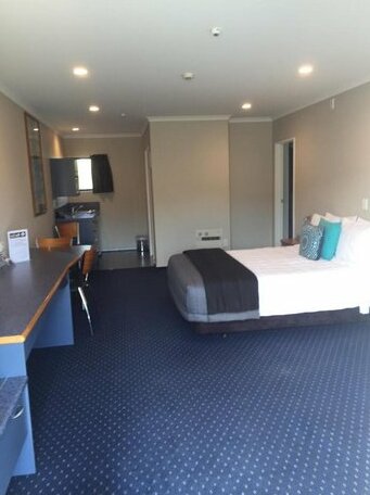 Bay City Motor Lodge - Photo4