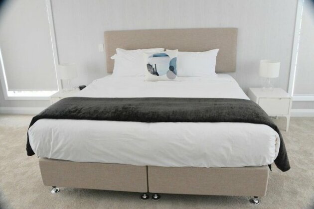 33 Brooke Road - Photo3