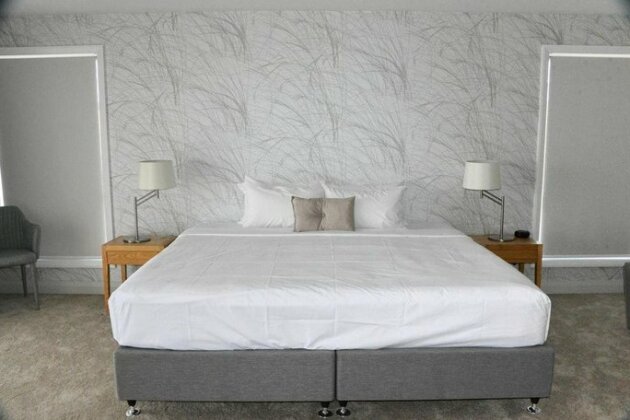 33 Brooke Road - Photo4