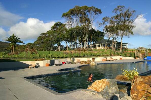 Carrington Estate - Photo4