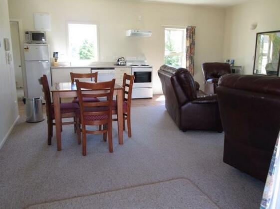 Gladstone Cottage Twizel - Photo4