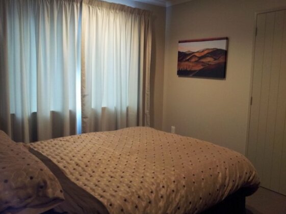 Glencairn Glamour - Photo2