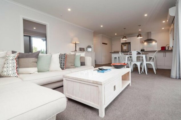 Luxury Rata Apartment - A - Photo2