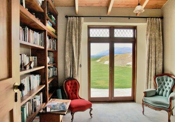 Mt Cook Lakeside Retreat - Photo4