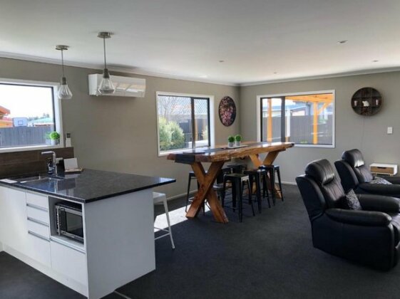 Twizel - Rhoboro Getaway - Modern & Relaxing - Photo3