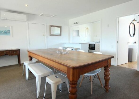 1 - Delightfully Fresh Private Home Close To Town - Photo3