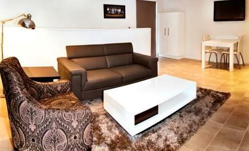 Apartments on Upton - Photo5