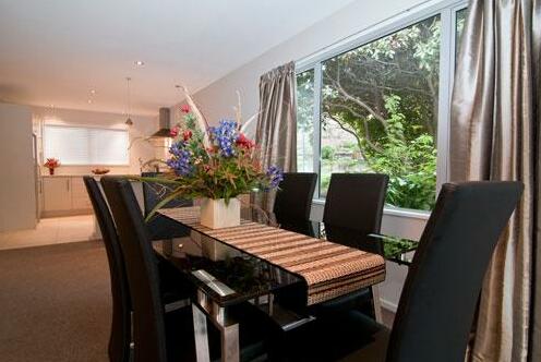 Central Wanaka Townhouse - Photo3