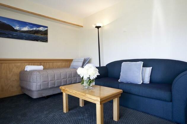 Clearbrook Motel & Serviced Apartments - Photo2