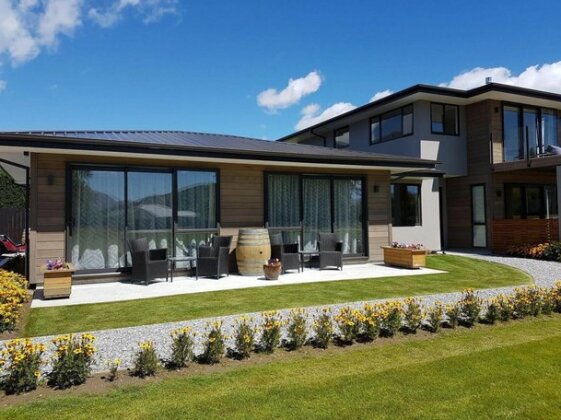 Copper Beech Wanaka - Luxury B & B - Photo2