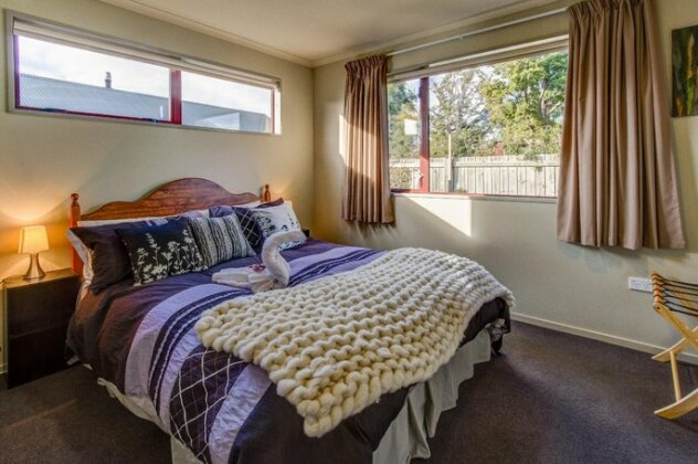 Cosy Contemporary Hideaway - Photo2