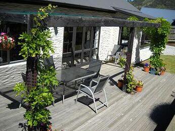 Criffel Peak View Bed & Breakfast - Photo5