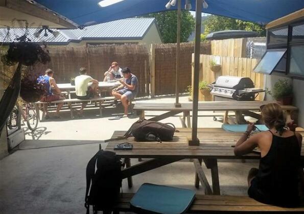 Flying Kiwi Backpackers - Photo2