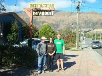 Holly's Backpackers - Photo5