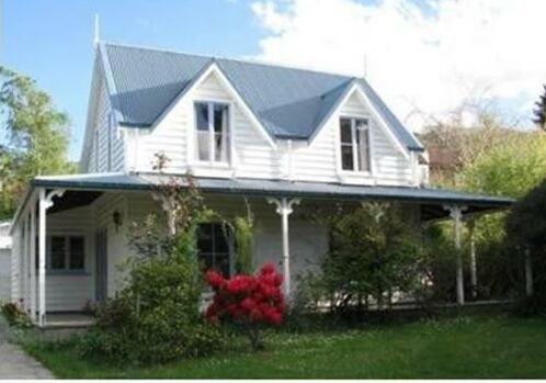 Lake Wanaka Holiday Cottages - Photo2