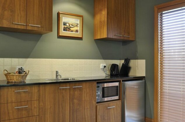 Lansdown Peaks Apartment - Photo5