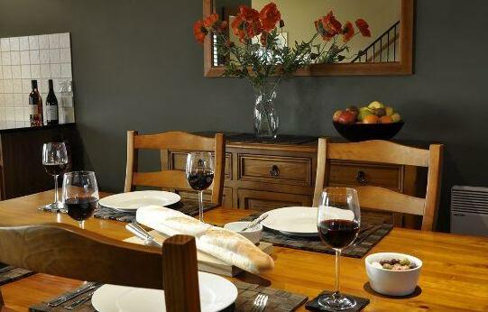 Luxury on Lansdown - Photo4
