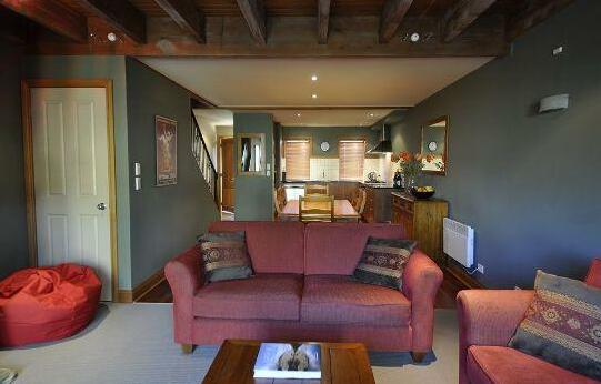 Luxury on Lansdown - Photo5