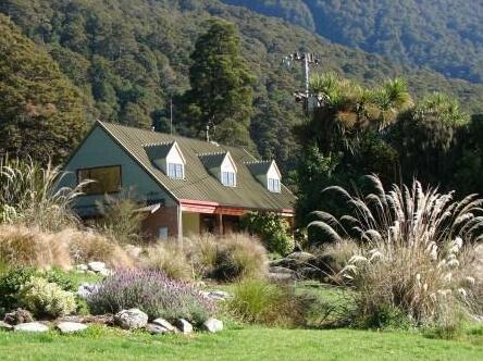 Makarora Homestead - Photo2