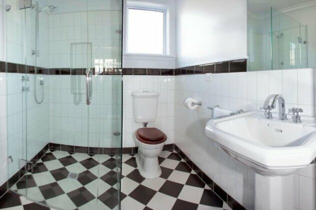 McDougall Cottage - Photo5