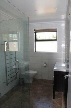 Pembroke Villa - Photo3