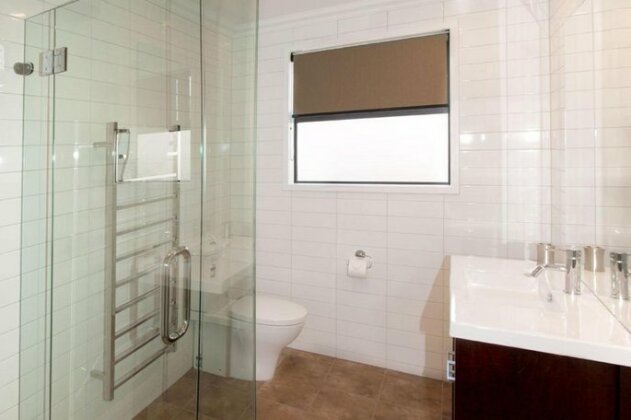 Pembroke Villa - Photo5
