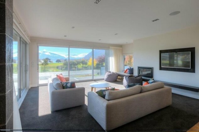 Release Wanaka - Brownston Street - Photo3