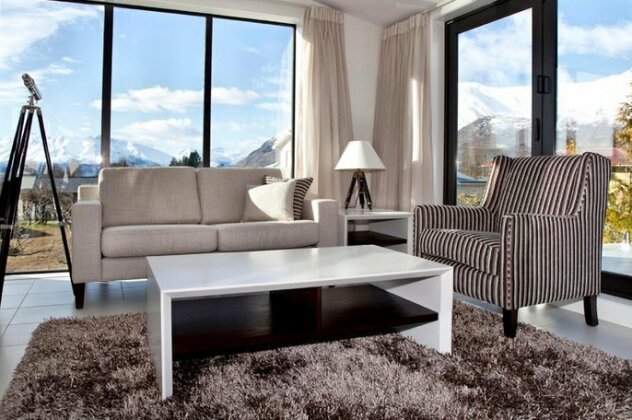 Tenby Apartments - Photo2