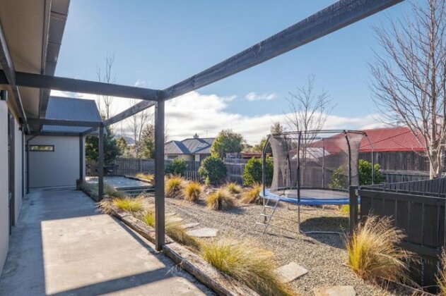 The Silver Lining - Wanaka Holiday Home - Photo3