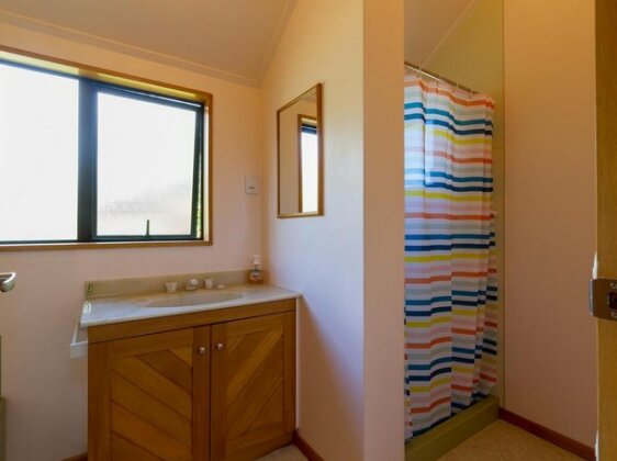 Wanaka Tranquility - Wanaka Holiday Home - Photo5