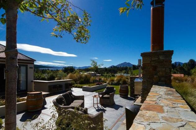 Websters on Wanaka Lodge & Apartments - Photo2