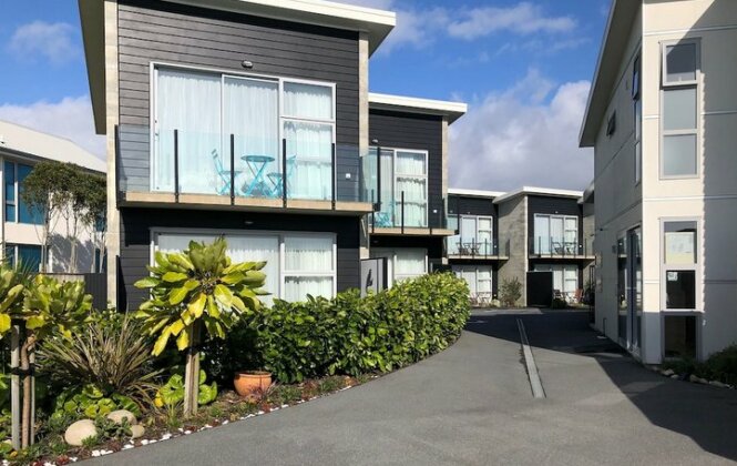 Carters by the Sea Beachside Apartments - Photo2