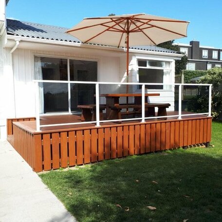 Guest house on Plummers Point - Photo3