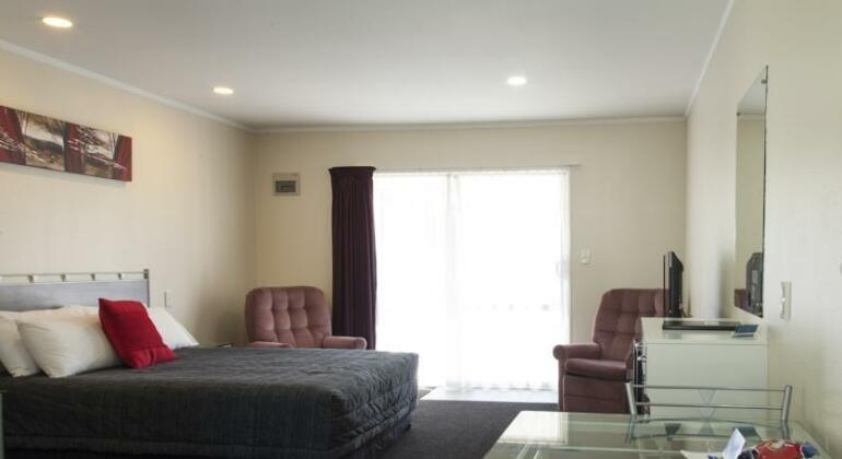 Livingston Motel - Photo2
