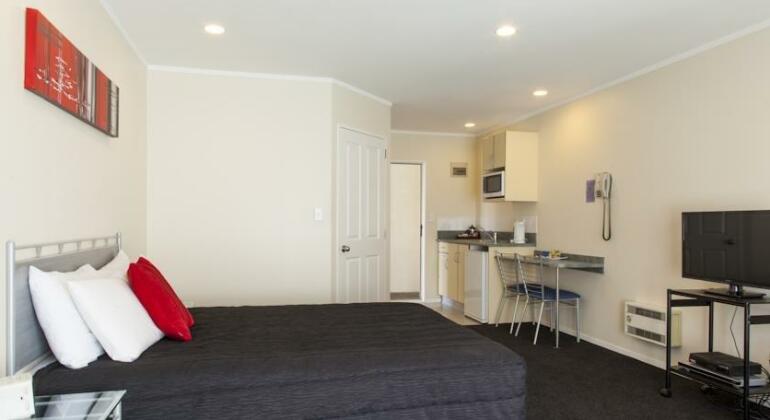 Livingston Motel - Photo5