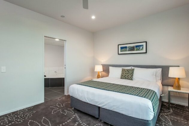 One88 on Commerce - Photo4