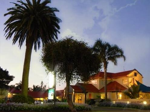 Pacific Coast Motor Lodge - Photo2