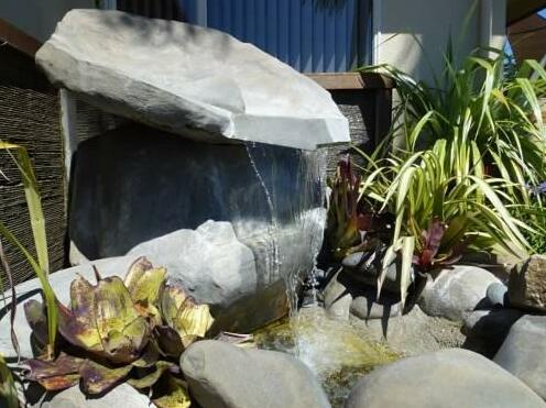 Pacific Coast Motor Lodge - Photo5