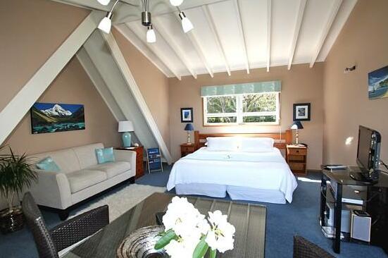 Brenton Lodge - Photo4