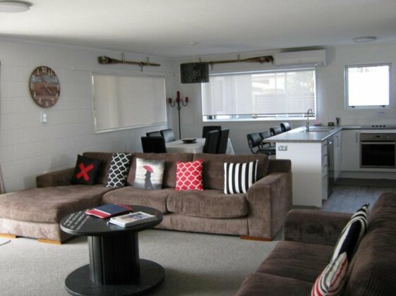 Harbour Inn Whangamata - Photo4