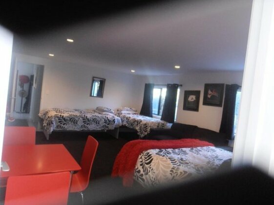 Pohutukawa Lodge - Photo2