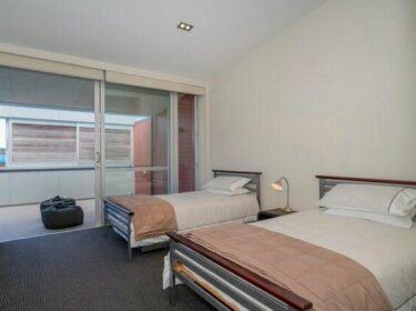 Port Break - Central Whangamata Apartment
