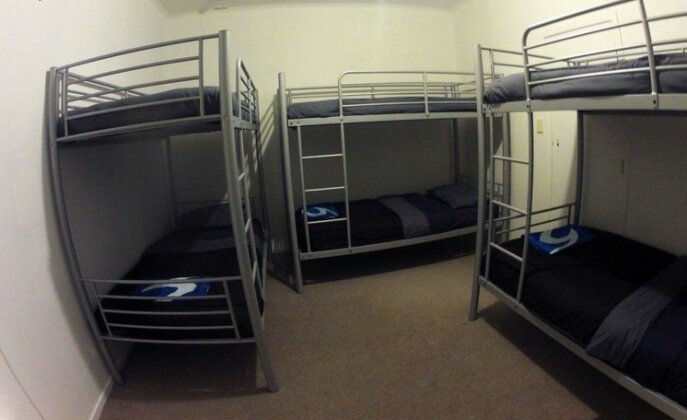 Surf N Stay Whangamata - Photo3