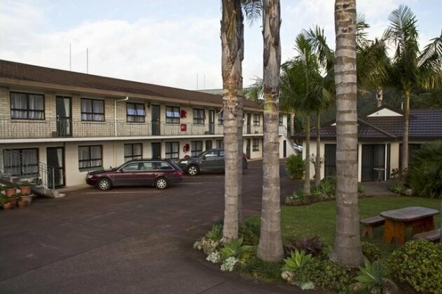Cypress Court Motel - Photo3